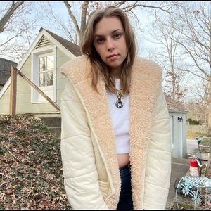 UO Cozy Sherpa Reversible Hooded Jacket